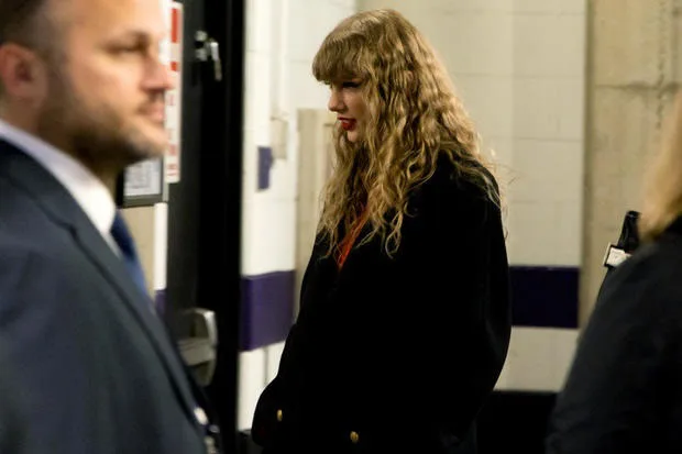 Taylor Swift attends Kansas City Chiefs-2